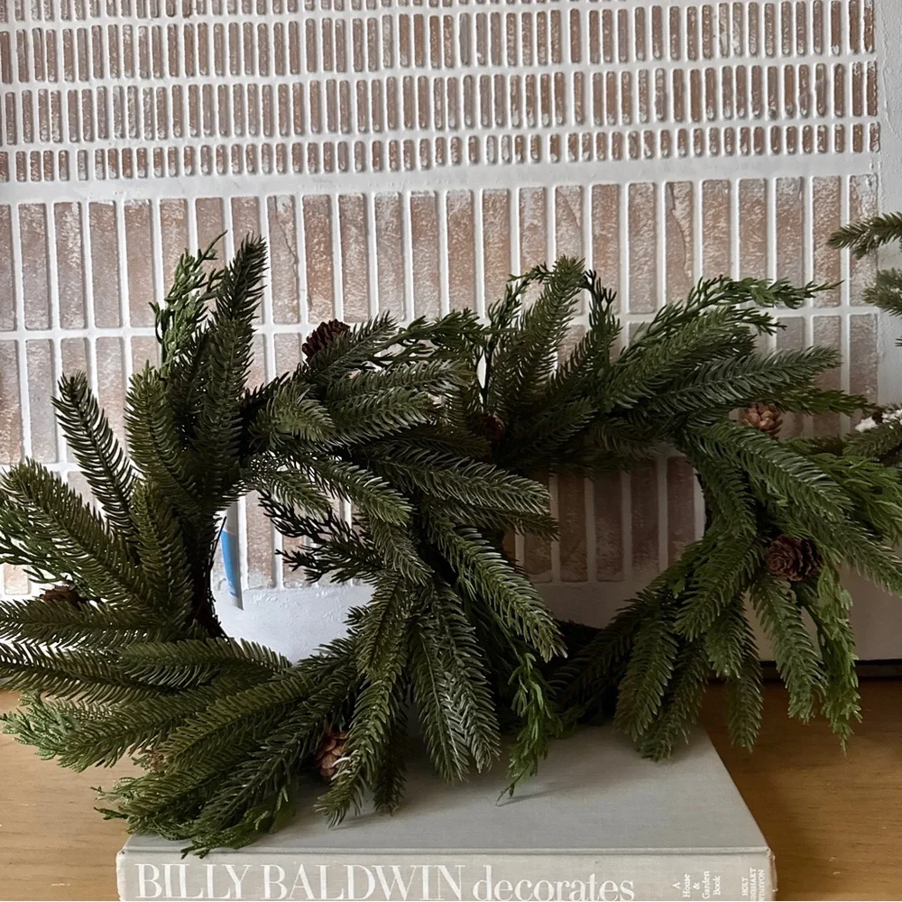NWT Mix Mini Christmas Wreath Set of 2